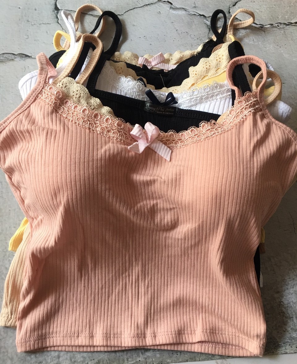Áo 2 dây croptop có mút ngực dáng ôm xinh xắn dễ mặc