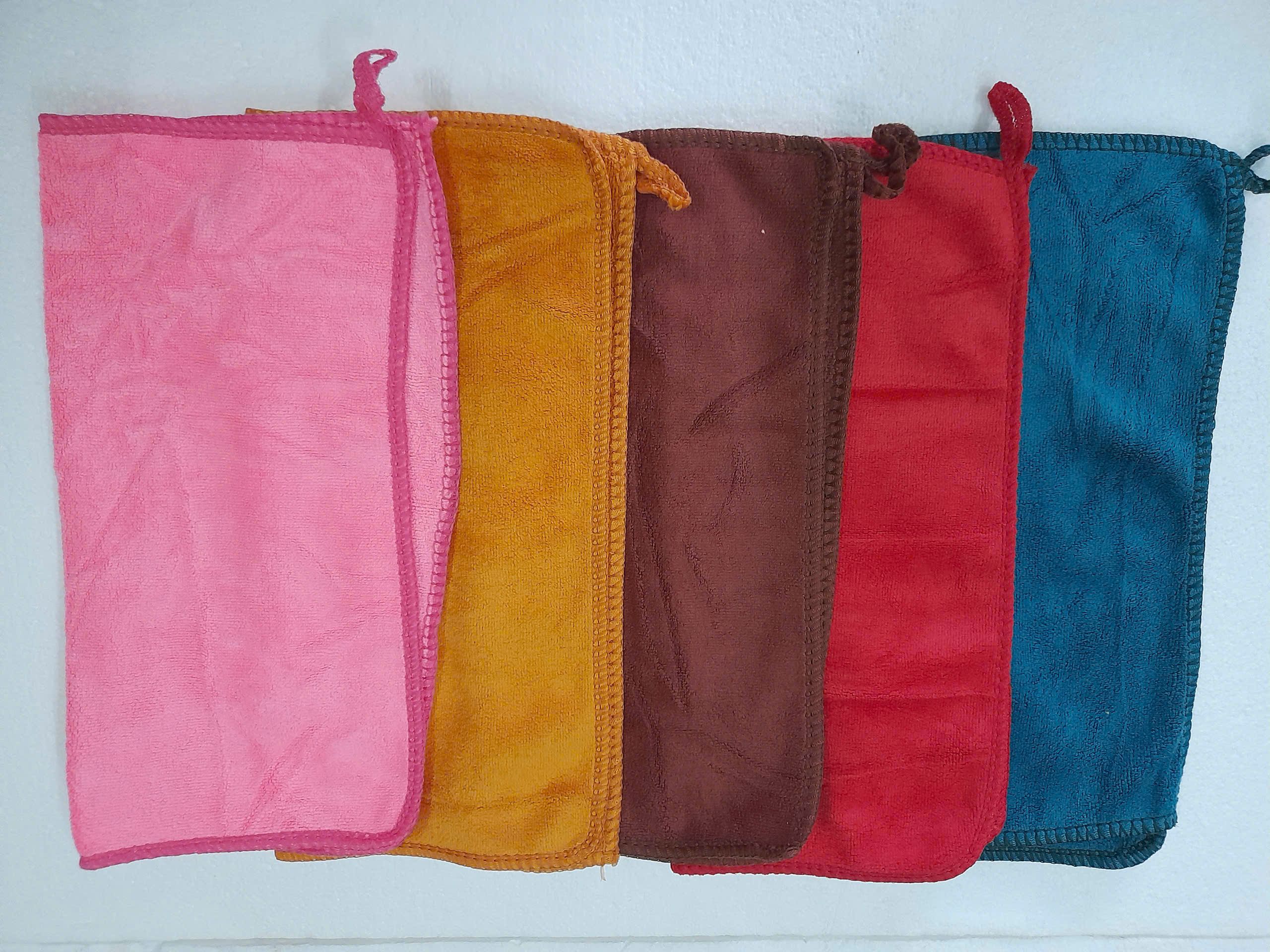Combo of 5 Multi-Purpose Towels, Kitchen Towels for Wiping Hands, 30X30, for Cleaning Dishes, Made of Thick Cotton, with Convenient Hanging Hook