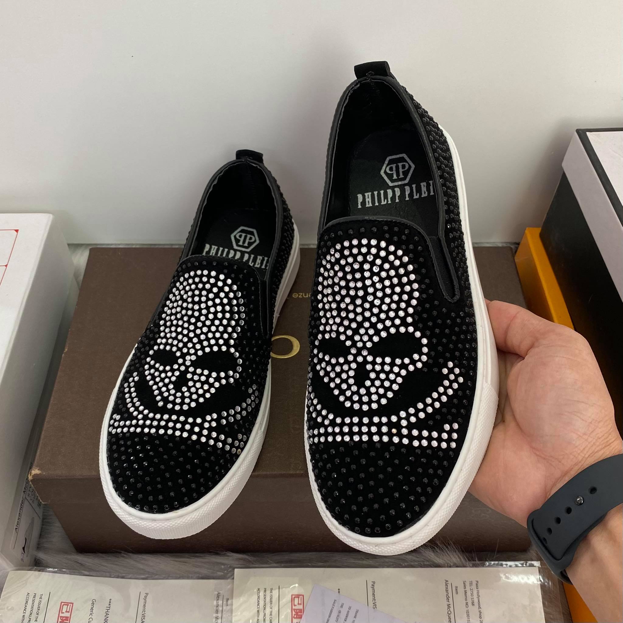 Giầy lười đính đá đầu lâu nam