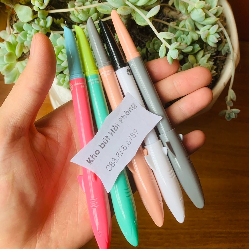 Bút Cá Mập ánh dương Sh 067 Ngòi êm trơn nét nhỏ