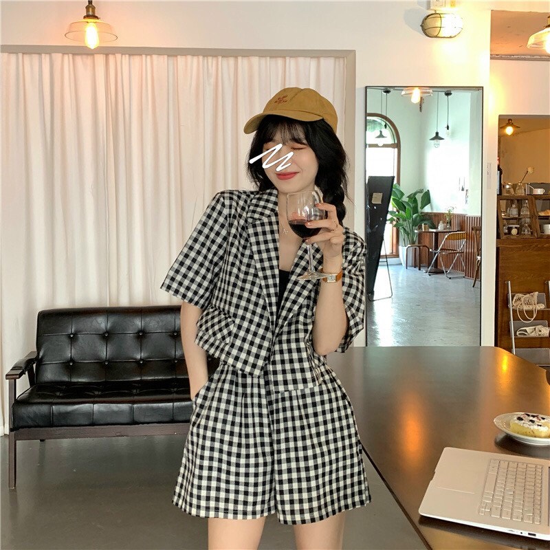 SET VEST NỮ CARO TAY NGẮN CAO CẤP 3 MÓN, QUẦN ĐÙI KÈM ÁO TRONG CÁ TÍNH