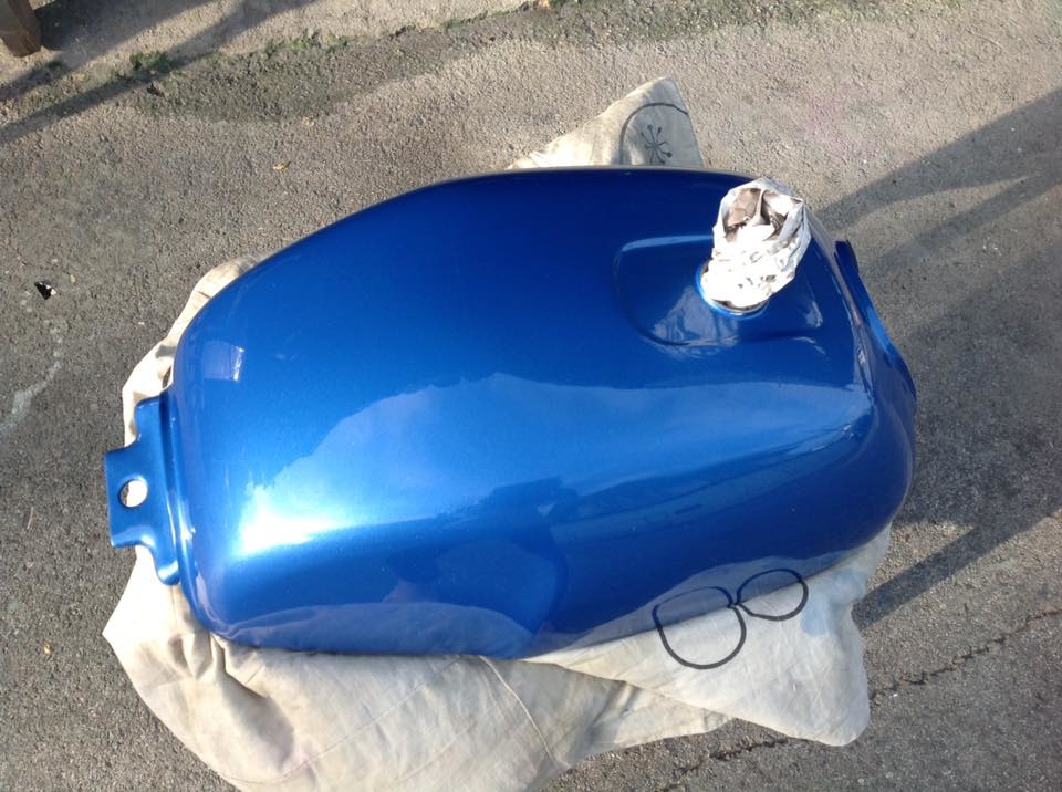 [COMBO] Sơn xịt Samurai màu Candy Xanh Dương - Y139 với sơn bóng 128