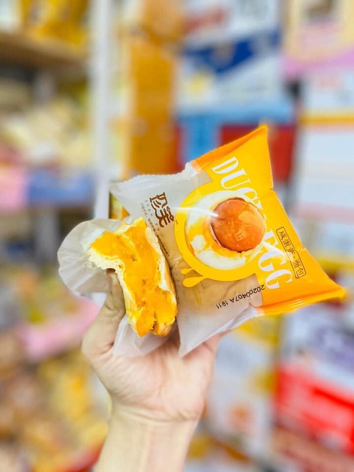 Thùng 1kg bánh mì tươi nhân trứng muối duck egg siêu thơm ngon đậm đà vị