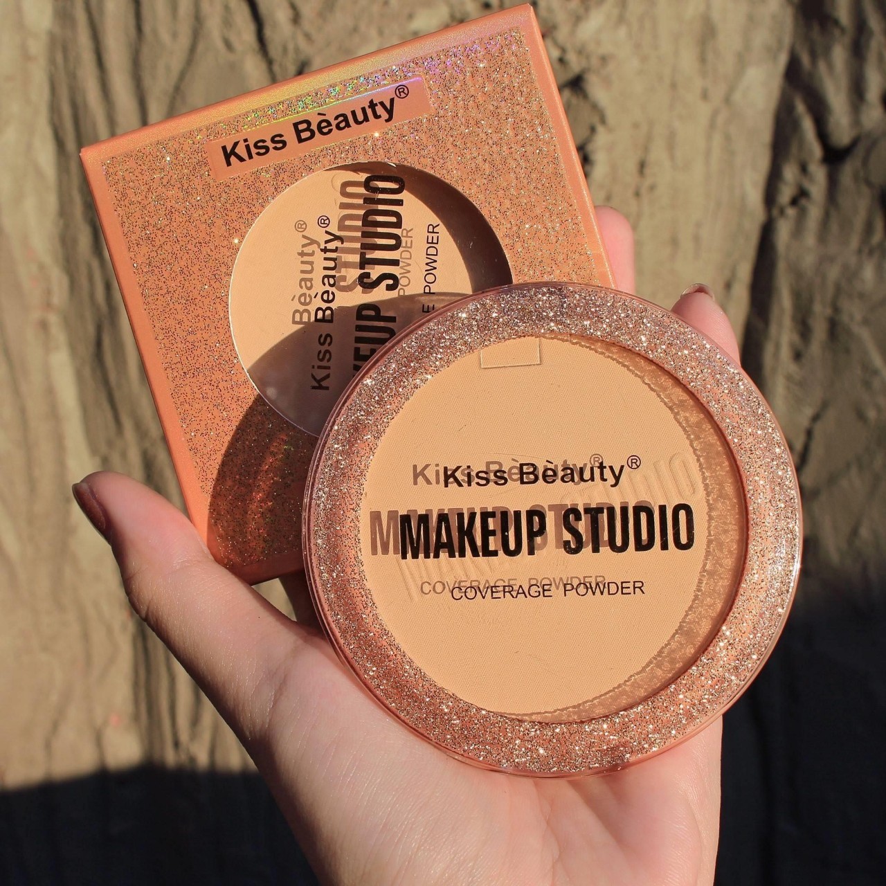 Phấn nền trang điểm Kiss Beauty makeup studio nổi đình đám