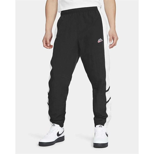 Nike Sportswear Windrunner pants, Men's Fashion, Bottoms, Joggers on  Carousell