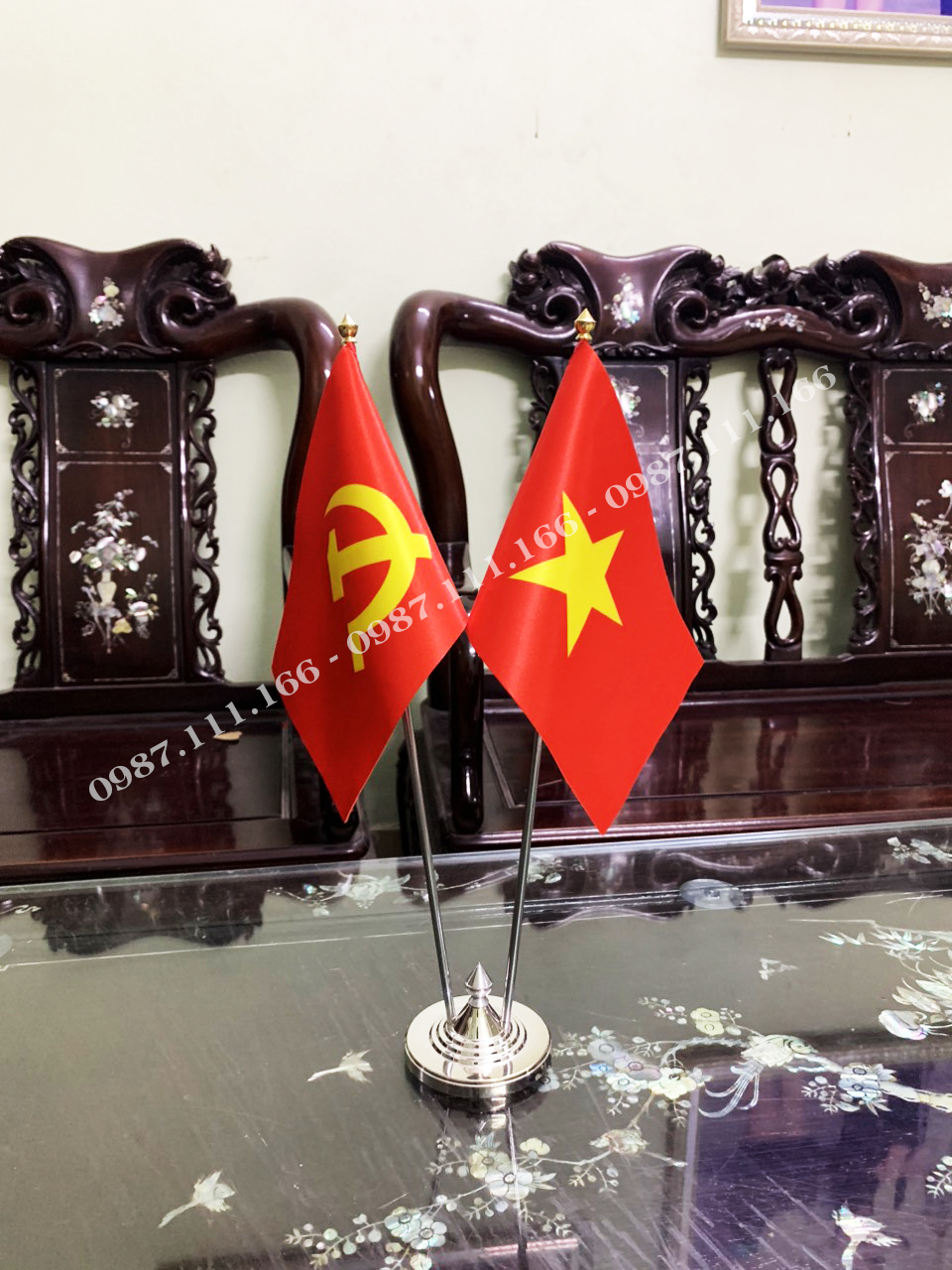 Cờ Để Bàn Đế Thép Loại 2 cắm 2 cờ Việt Nam - Đảng