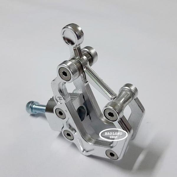 Móc Ốc Sên CNC gắn mọi loại Xe Máy (màu Bạc)