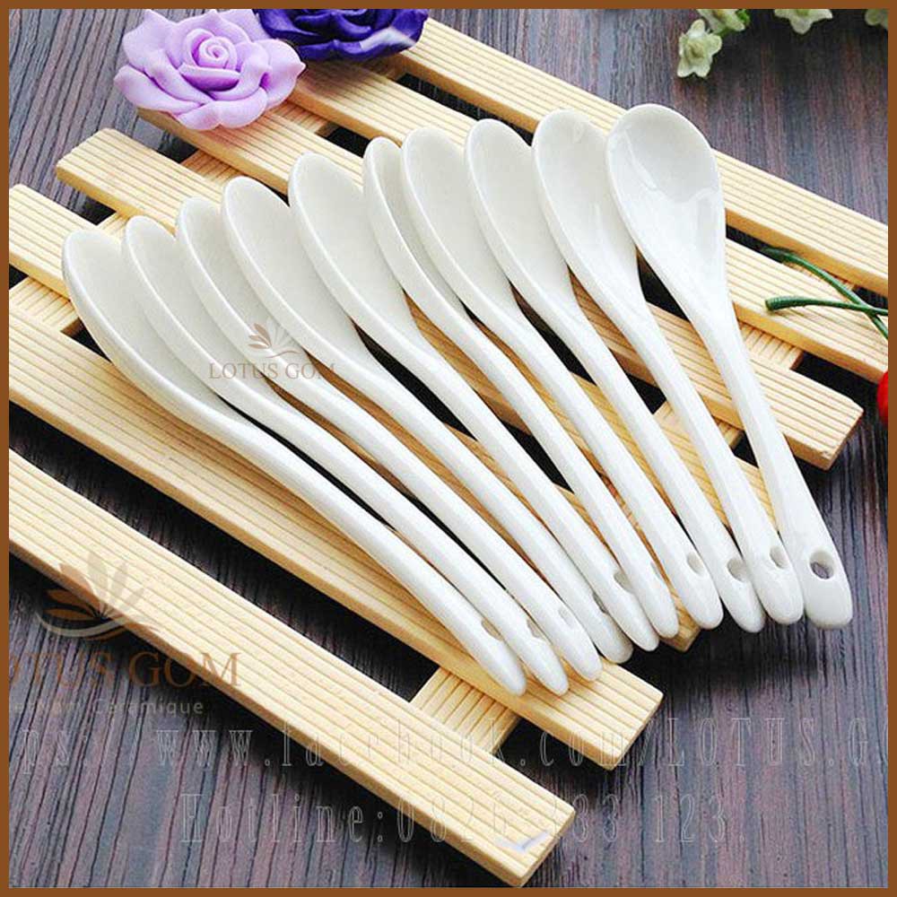 Mã SKAMNLT7 giảm 10K đơn 0Đ Muỗng Thìa Cà Phê Bằng Gốm Sứ Màu Trắng