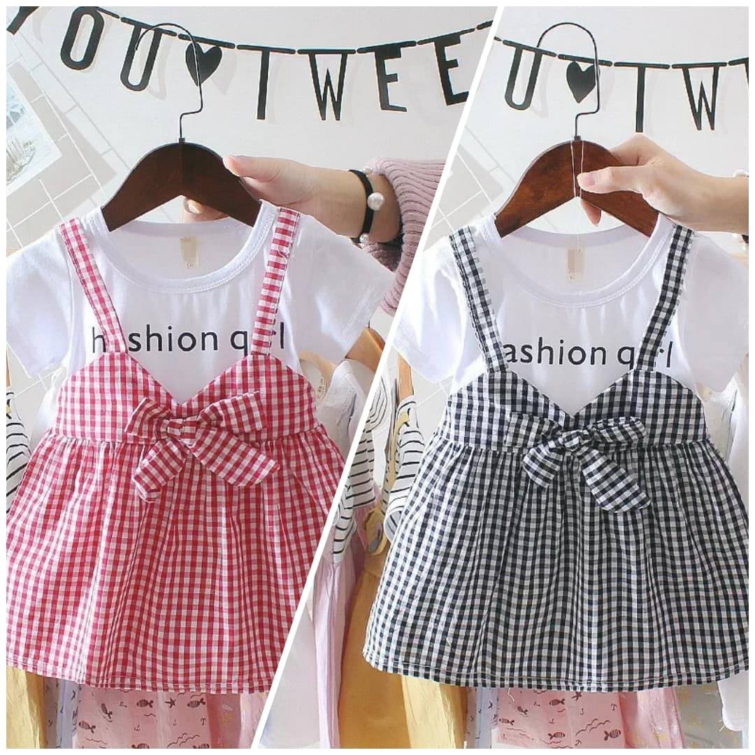 Bộ yếm đính liền áo xinh xắn cho bé - đầm caro