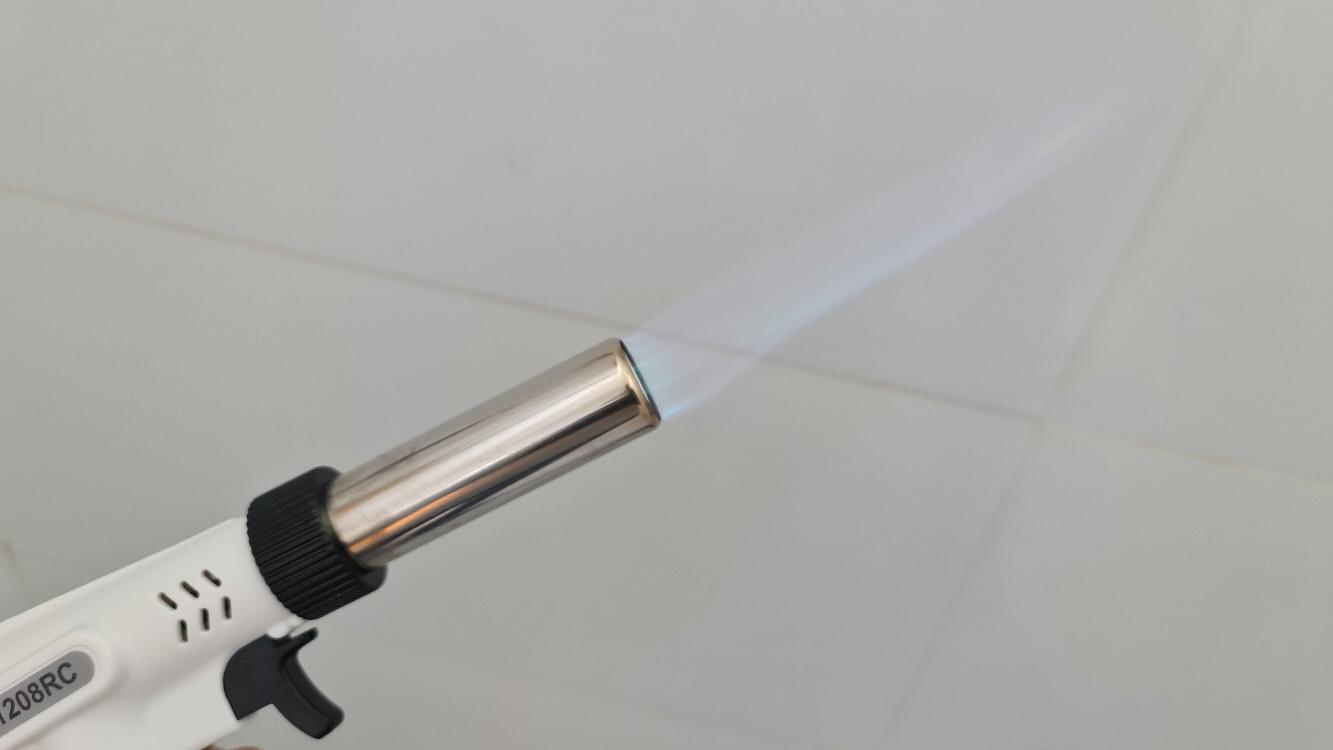 Khò gas điều chỉnh nhiệt độ namilux, đèn khò namilux có thể tăng giảm nhiệt độ và chỉnh lửa to nhỏ theo ý muốn, có đánh lửa tự động