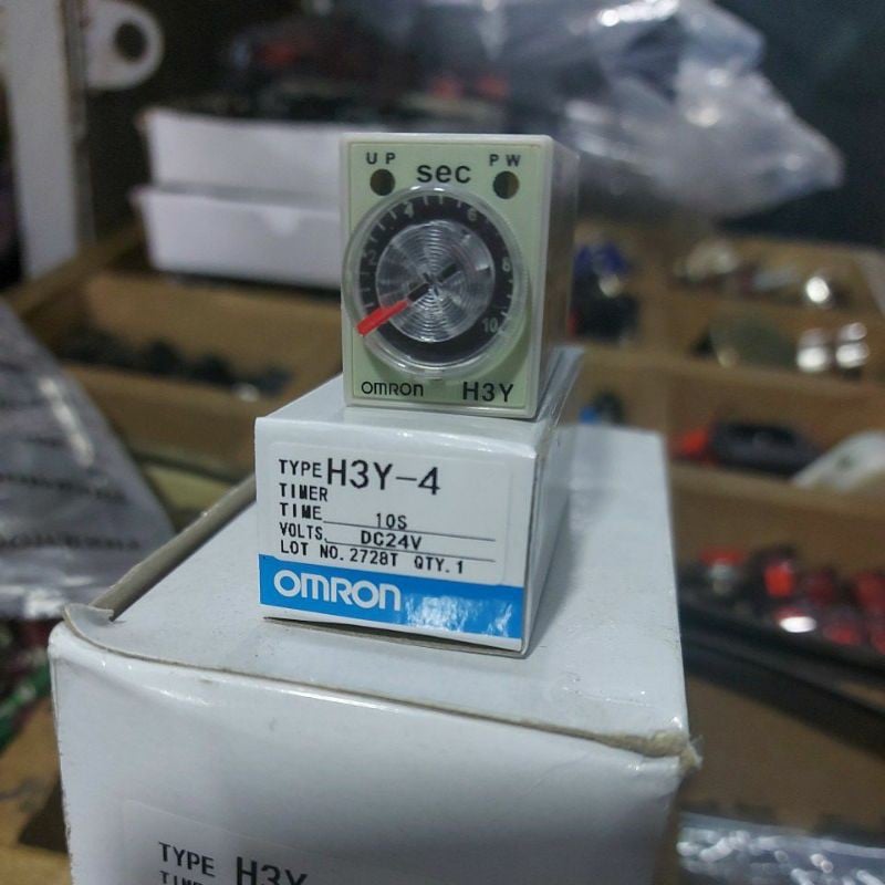 Rơ le thời gian omron 14 chân h3y-4 12vdc 24vdc 110vac 220vac