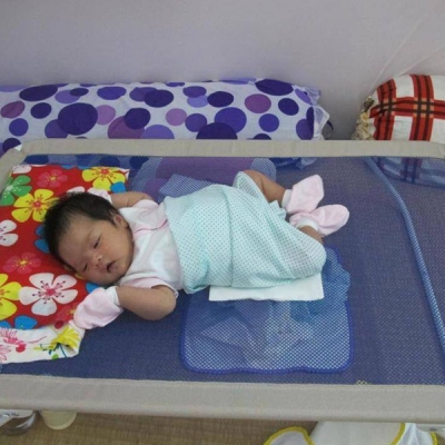 Giường lưới cho bé