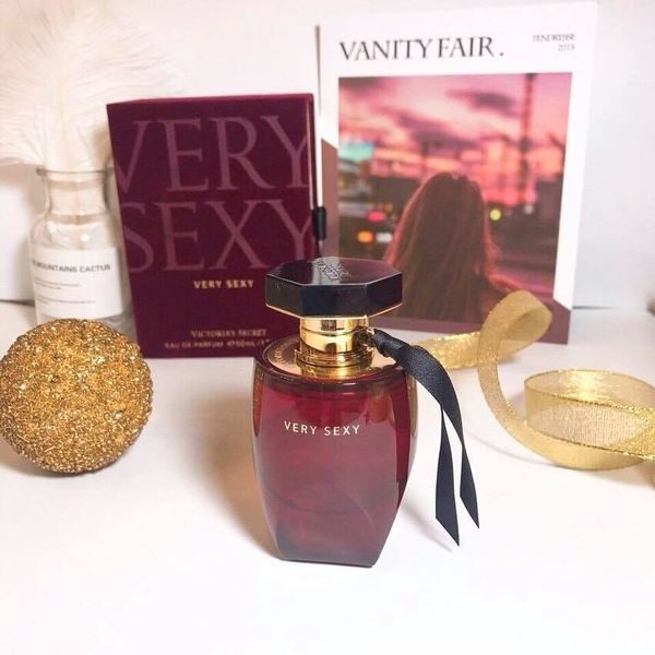 NƯỚC HOA VERY SEXY ĐỎ NHUNG