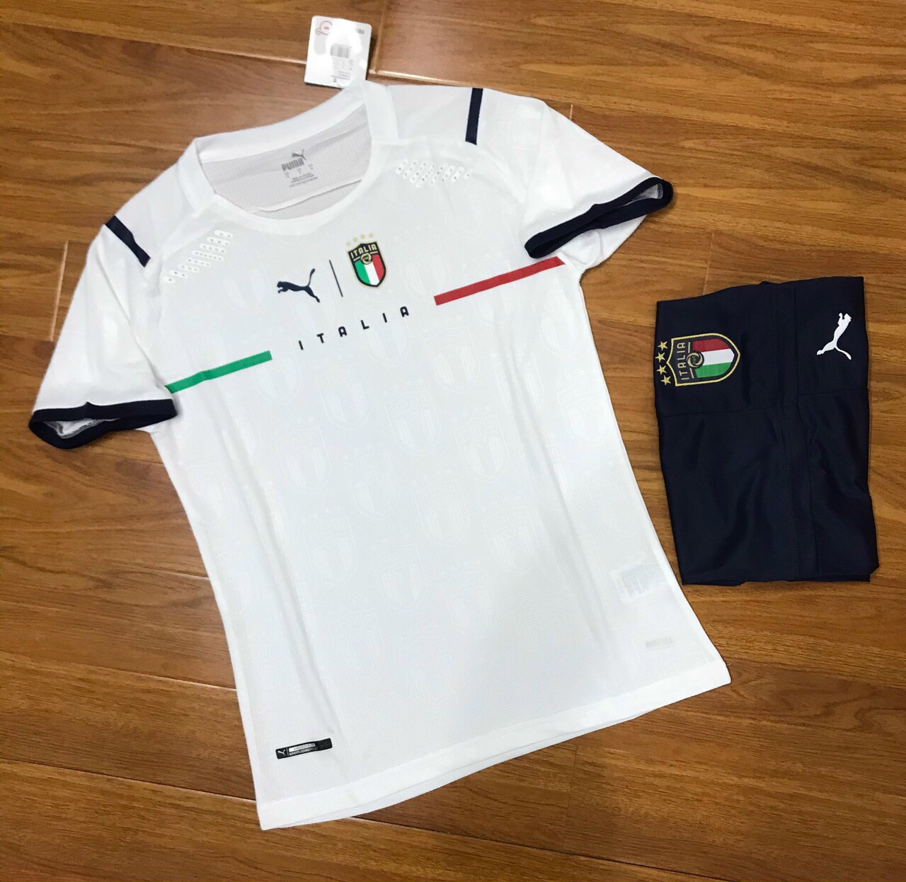 Áo bóng đá Đội Tuyển ITALIA - EURO 2021 -Chất Polyeste Thái Cao Cấp-Mẫu Mùa Giải Mới- Siêu Thoáng,Siêu Bền,Thoáng mát