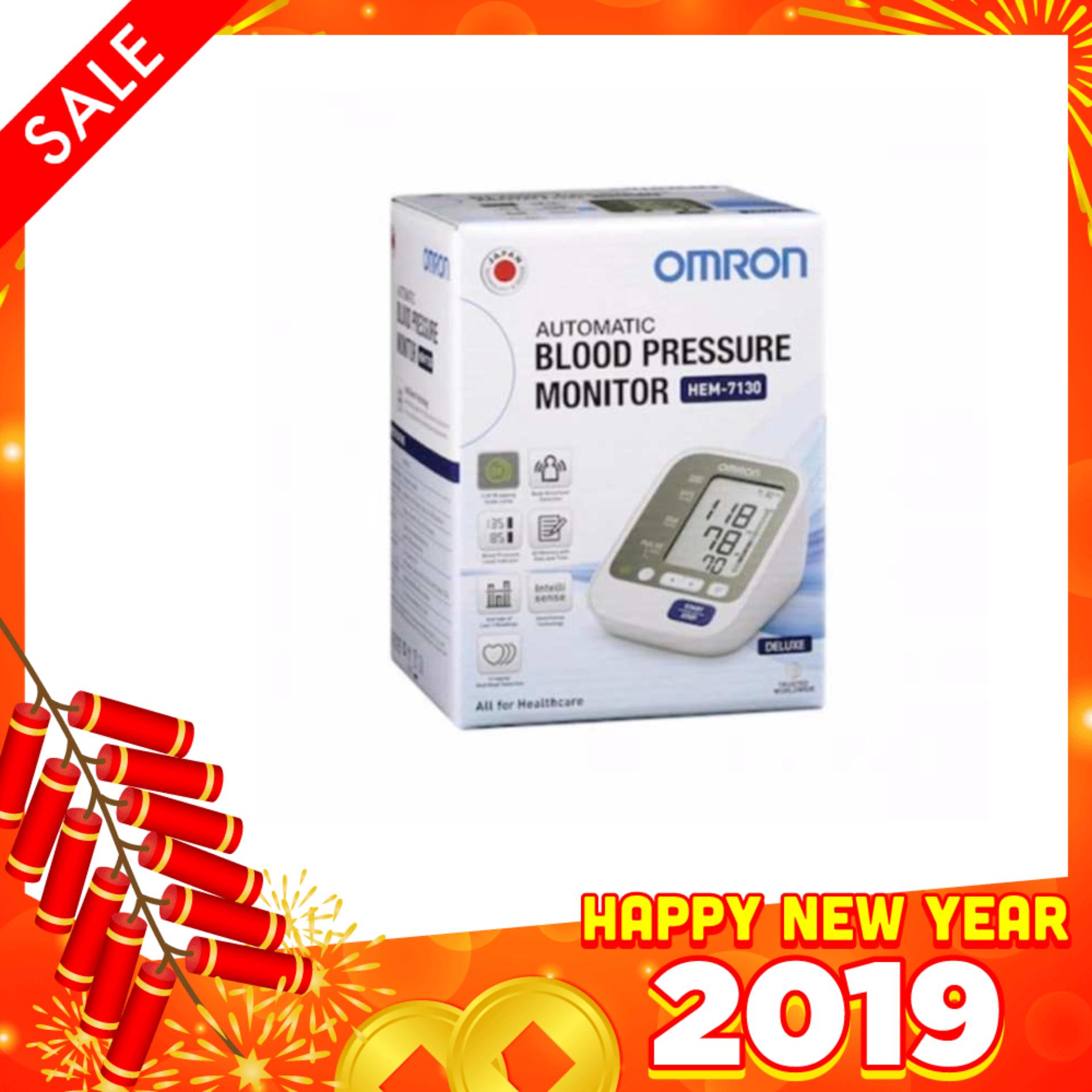 Máy đo huyết áp Omron Hem 7130 + Tặng Máy đo đường huyết Safe-Accu