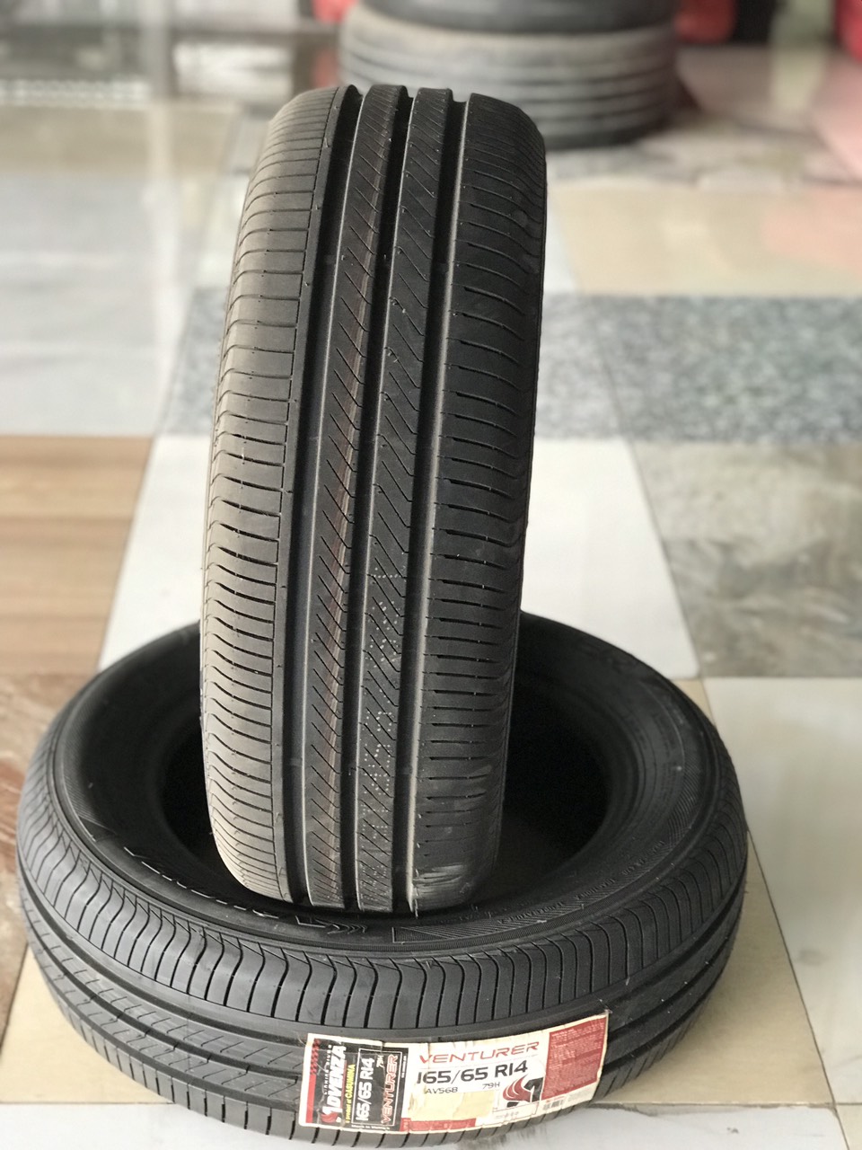Lốp ô tô advenza tl 165/65r14 venturer av568 79h