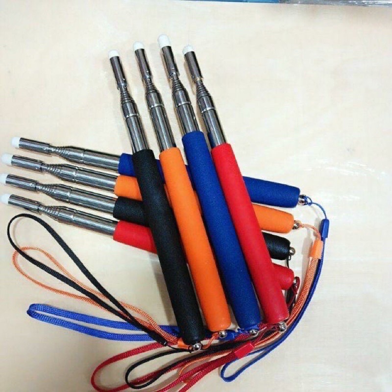 Que chỉ bảng có dây đồ dùng giáo cụ dạy trong học tập cho giáo viên HMY