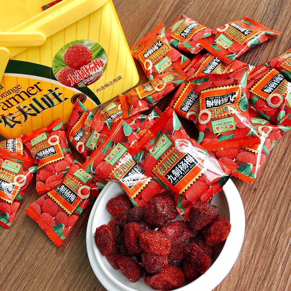 Xí muội thanh mai Đài Loan. hộp 620gr. Kẹo xí muội thanh mai chua chua ngọt ngọt,hương thơm đặc trưng,thanh nhiệt thanh lọc.