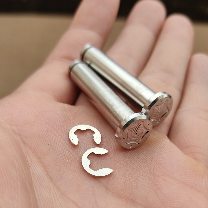 [HCM]Cốt xỏ gác chân sau INOX [Thái] - [HỖ TRỢ SHIP + GIẢM GIÁ] - dành cho Honda/VArio/Ya