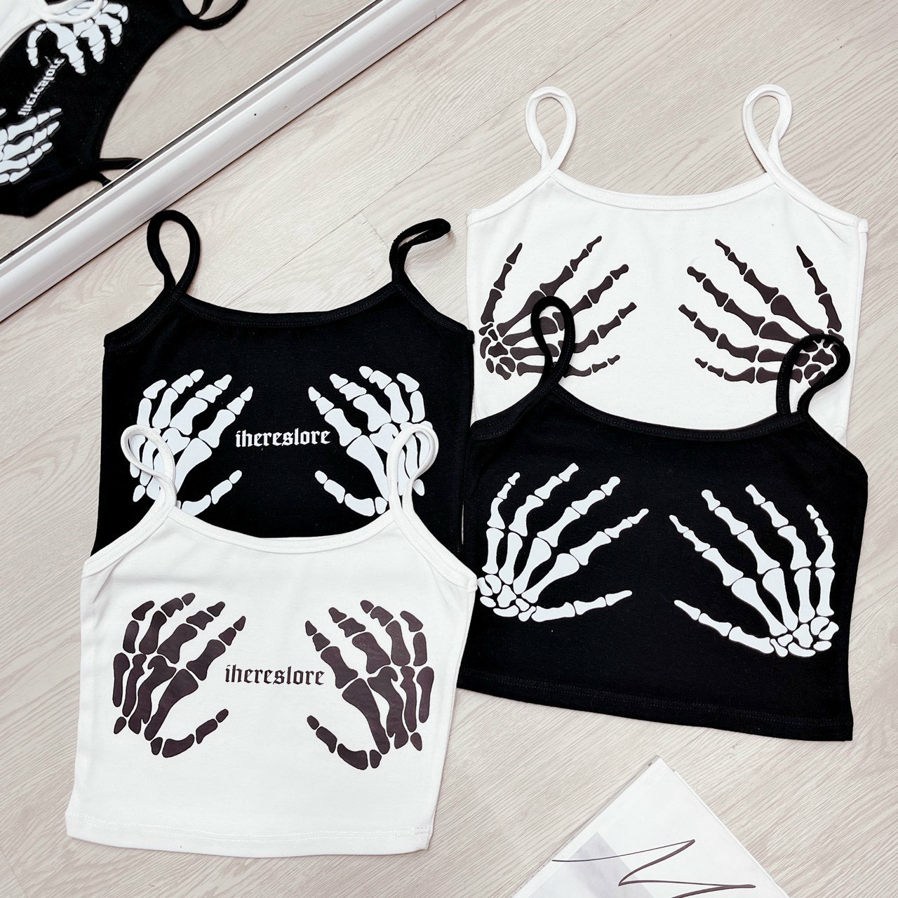 Áo 2 dây croptop in hình bàn tay xương chữ cực xinh  chất thun bozip mềm mịn