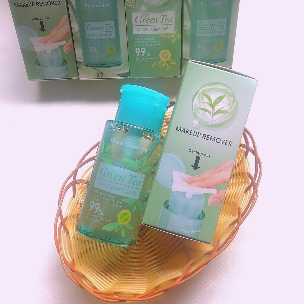 [HCM]Nước tẩy trang Tinh Chất Trà Xanh Green Tea Kiss Beauty Thái lan 180 ML