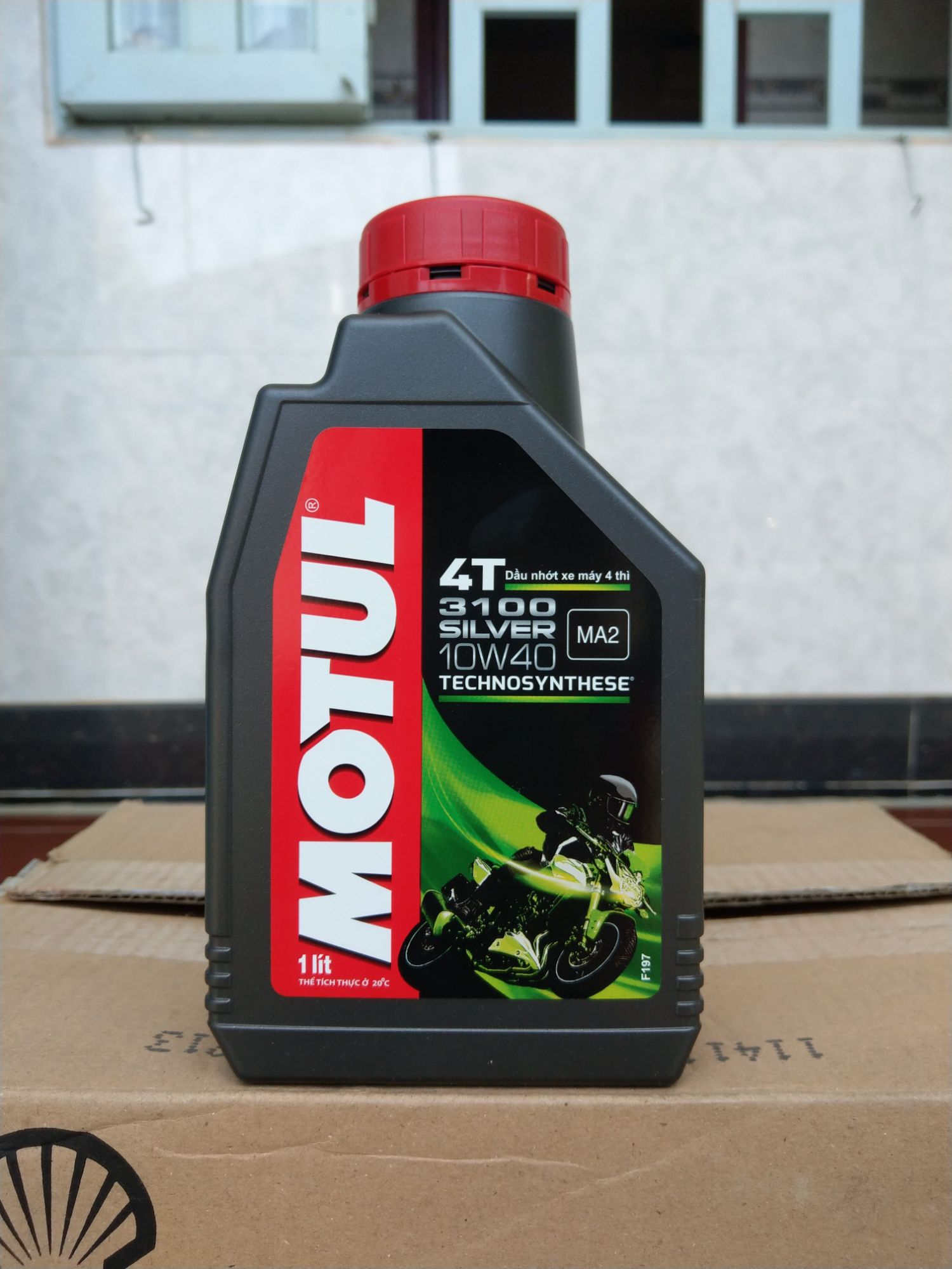 Nhớt Motul 3100 Silver 10W40 1L (Bán Tổng Hợp)
