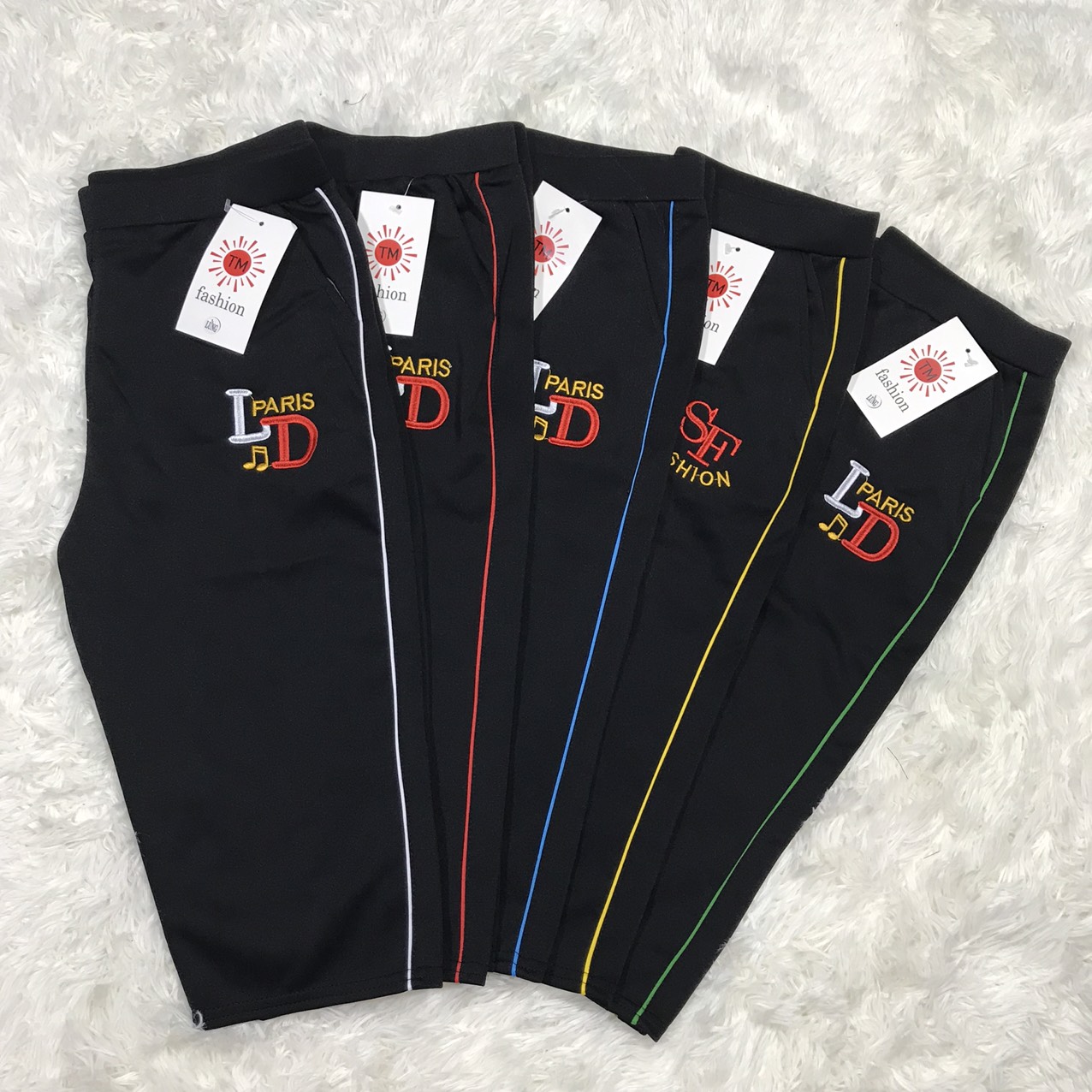 Quần lửng nữ legging chạy viền form ôm tôn dáng - Quần thun ôm nữ chất cotton co giãn mềm mịn