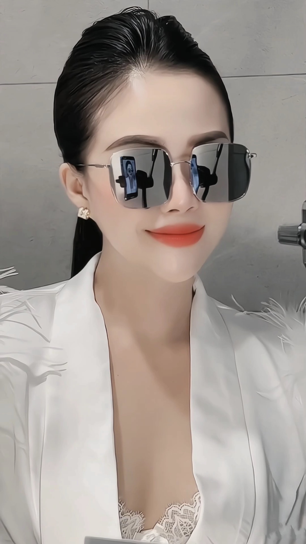 Kính Mắt Nữ Mặt Vuông Mắt Kính Râm Chống Nắng Màu Tráng Gương Hot Trend