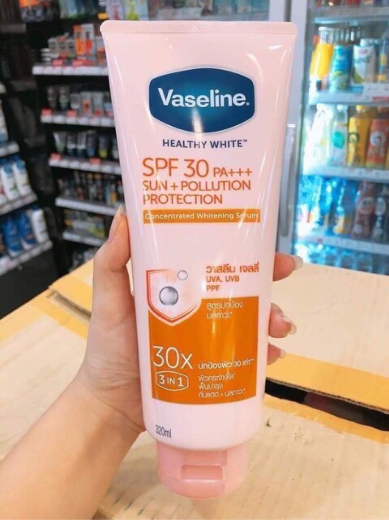 Sữa Dưỡng Thể Vaseline 30X 320ml