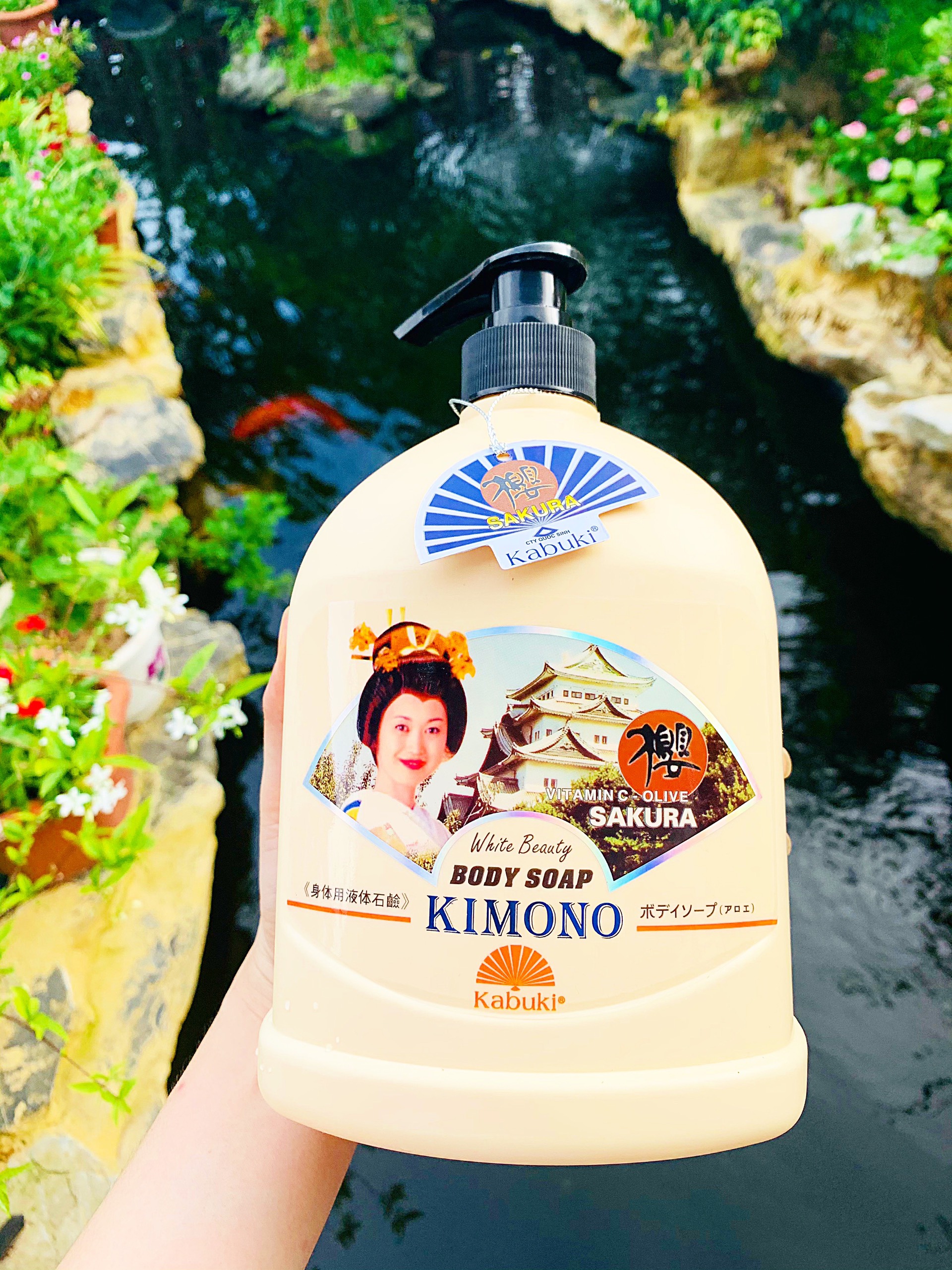 Sữa Tắm Trắng Da Toàn Thân KIMONO Đài Loan 1200ml