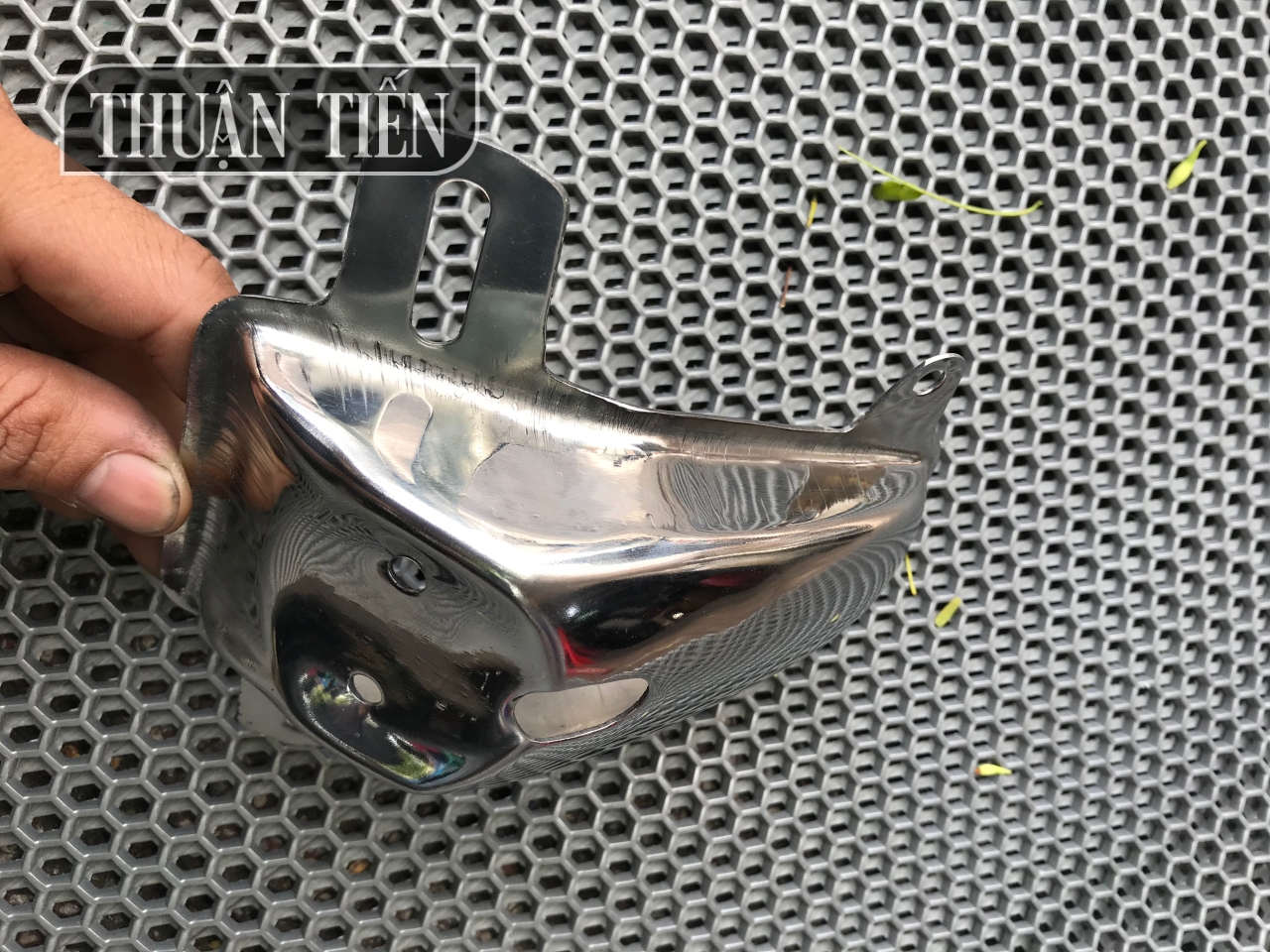 CÓC ĐÈN SAU 67 INOX CÓ HAI LOẠI MNGR VÀ DÀY CHO KHÁCH HÀNG LỰA CHỌN