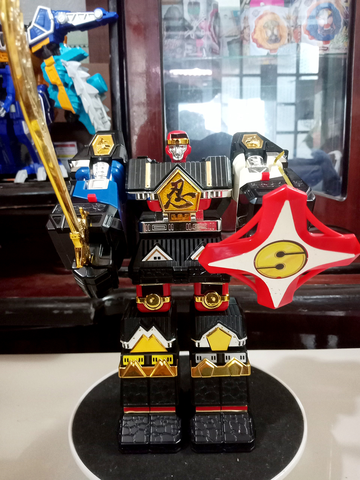 Mô hình Muteki Shogun- Kakuranger chính hãng Bandai