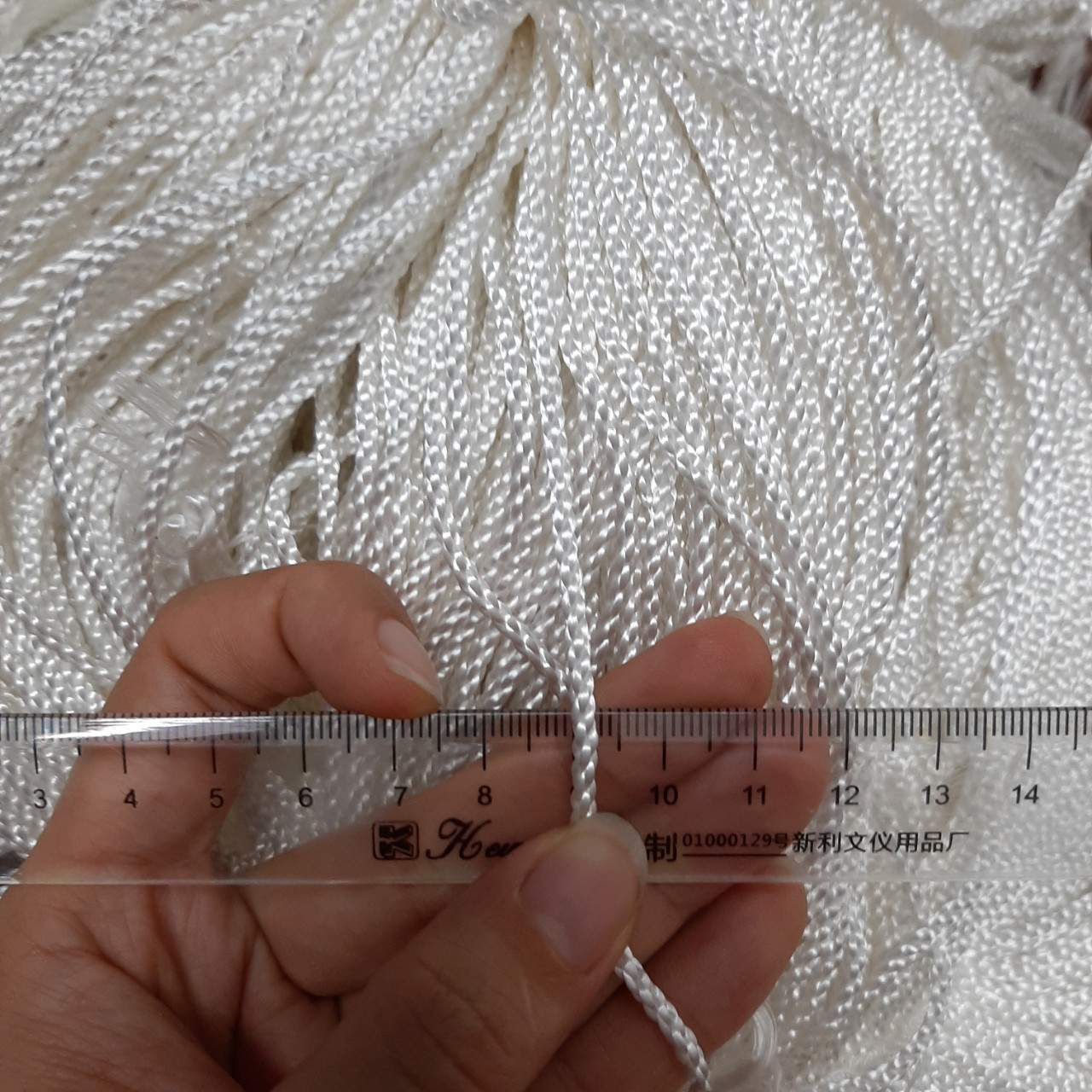 Dây dù xà tích, dây thả diều, đan lưới, buộc giàn cây.