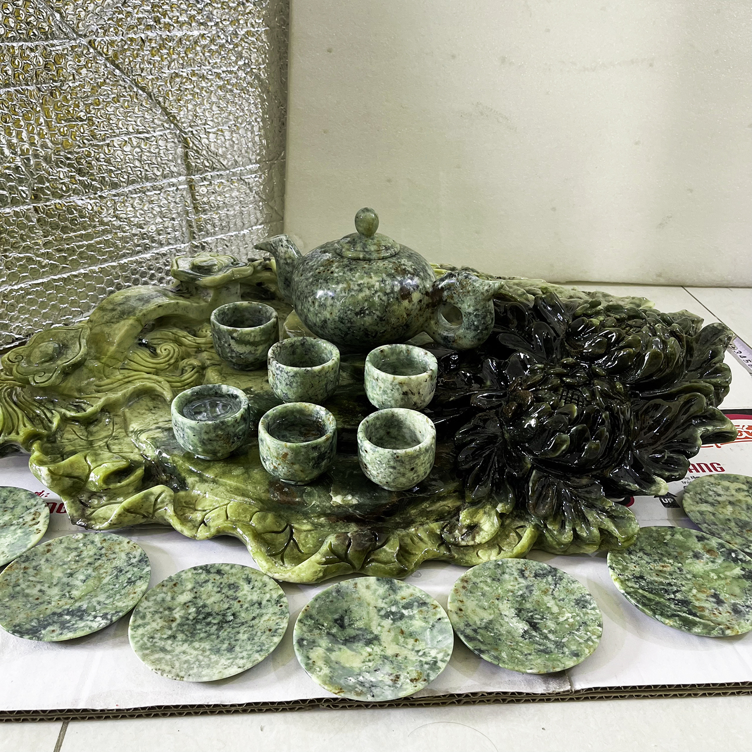 [HCM]Bộ ấm chén trà, bộ ấm trà, bộ bình trà đá tự nhiên dài 60 cm nặng 39 kg hoàn toàn nguyên khối