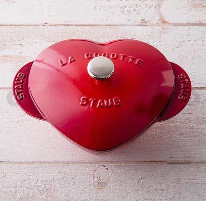 Nồi gang staub hình trái tim 20 cm