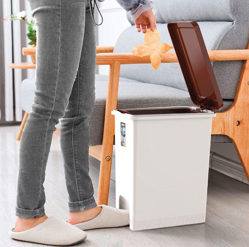 [HCM]Thùng rác ECO Duy Tân - Giao màu ngẫu nhiên/ Bề mặt nhẵn bóng trong và ngoài thùng rác nhựa đạp chân 3 ngăn không bám bẩn