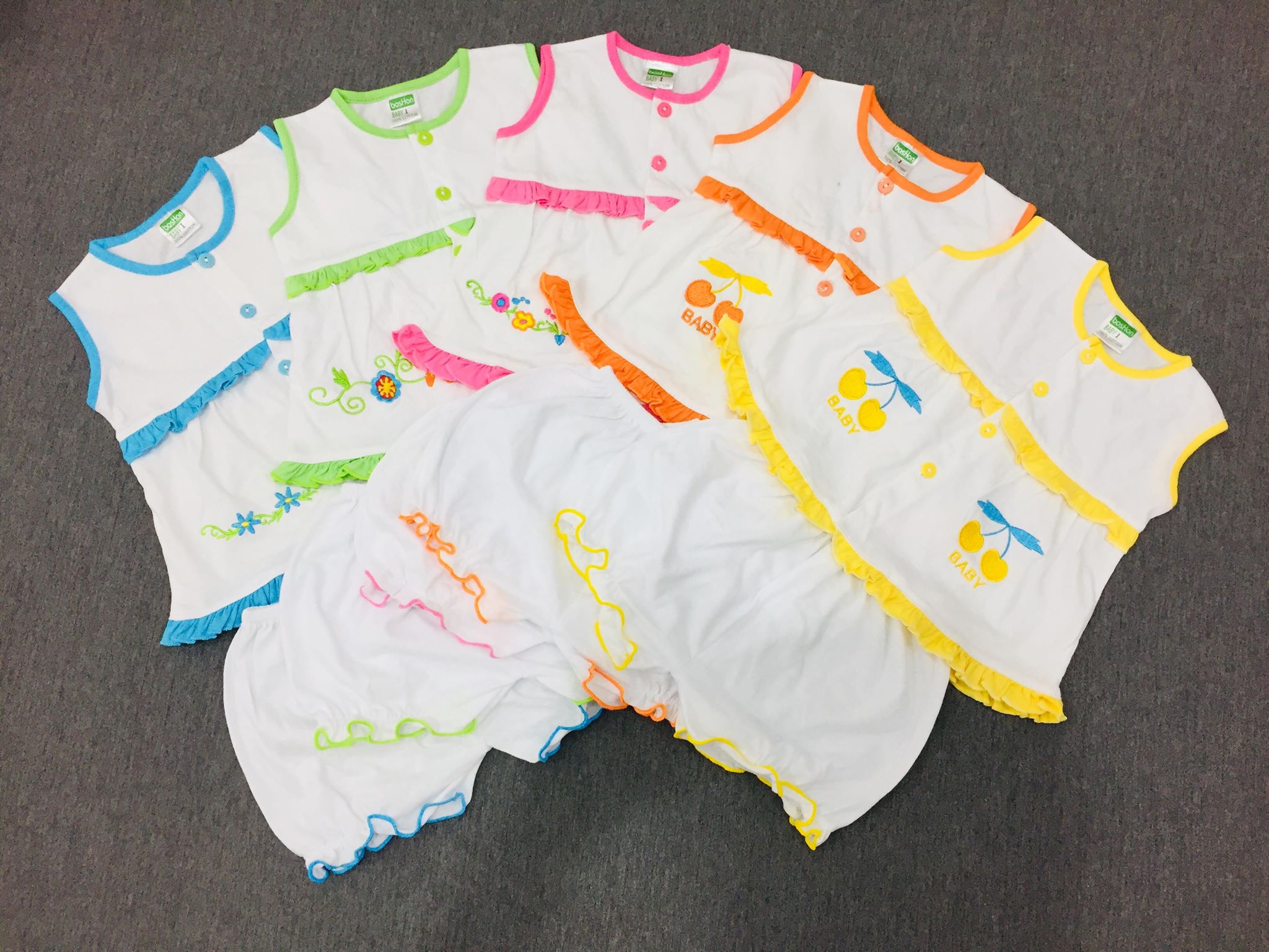 Combo 05 bộ sát nách thêu cao cấp cho bé gái 10-17kg