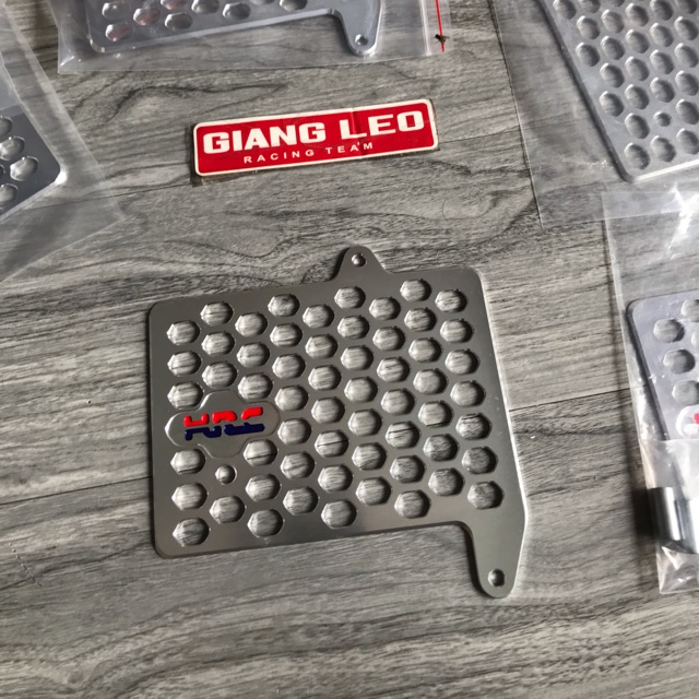 Che két nước hrc gắn cho xe winner sonic