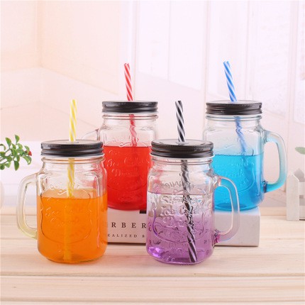 Cốc thủy tinh có nắp đạy kèm ống hút giao màu ngẫu nhiên
