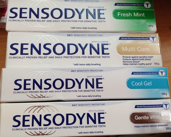 [HCM]Kem đánh răng Sensodyne Thái Lan