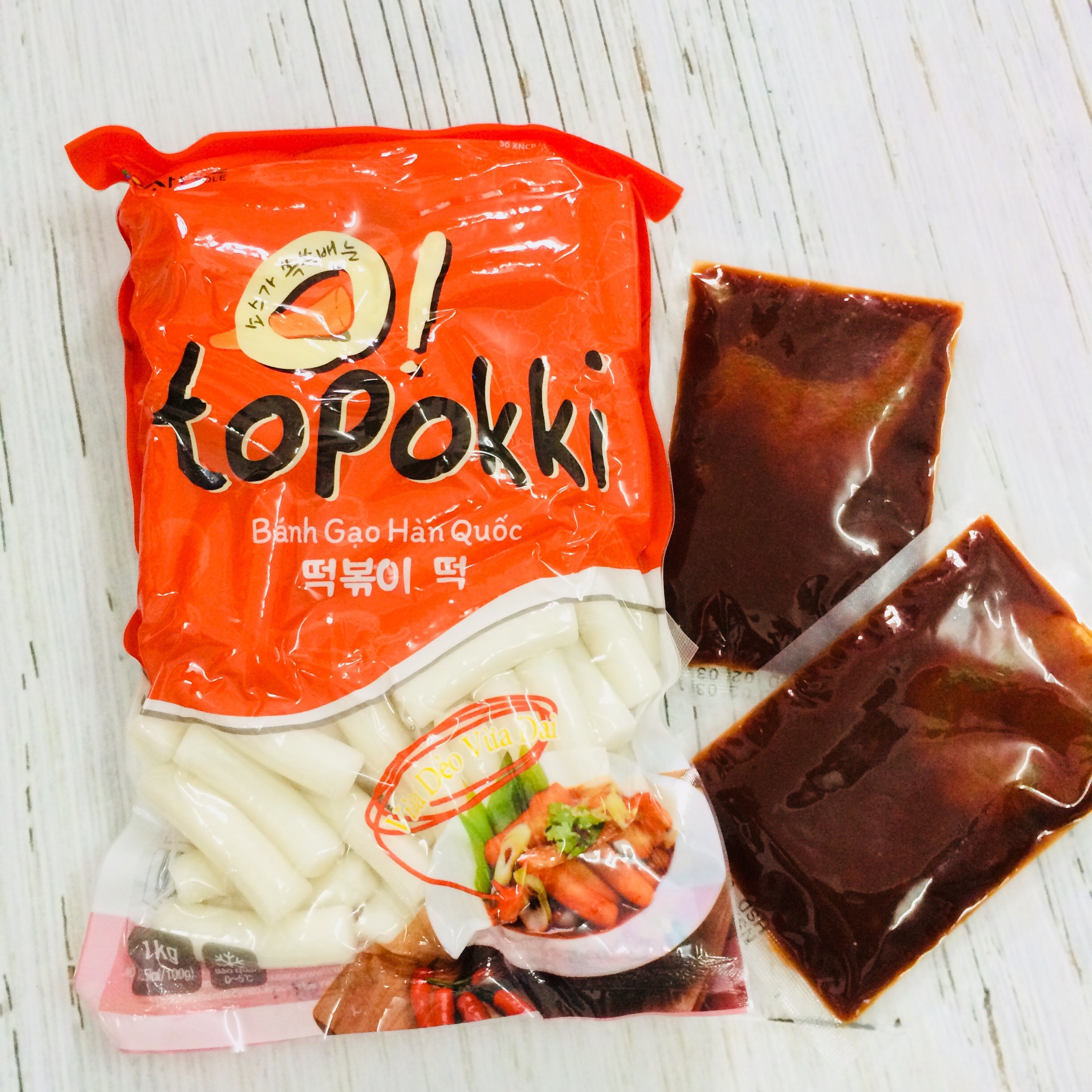 1kg tokpokki truyền thống kèm 100g sốt hàn quốc_titimart