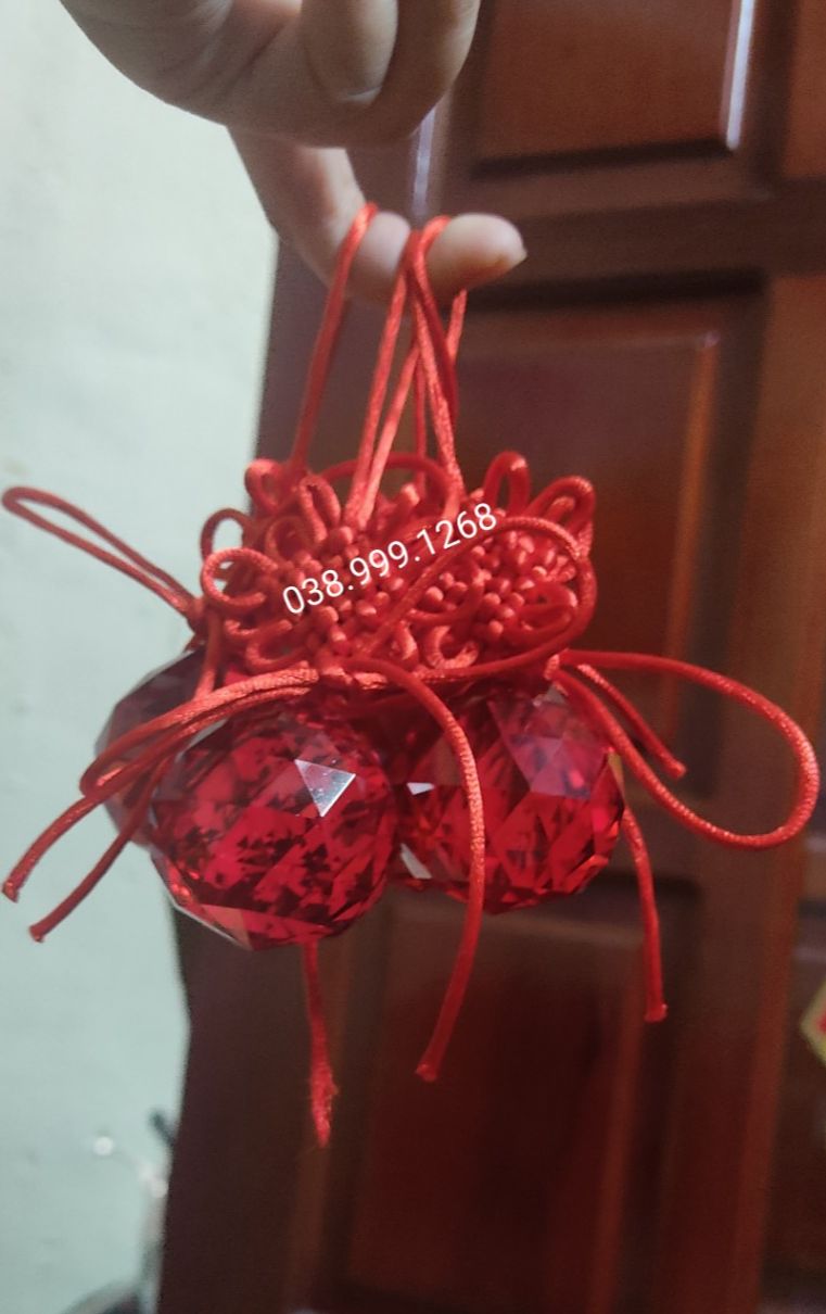 Quả Cầu Treo Thuỷ Tinh Phong Thuỷ Vát Cạnh Size 4cm màu đỏ