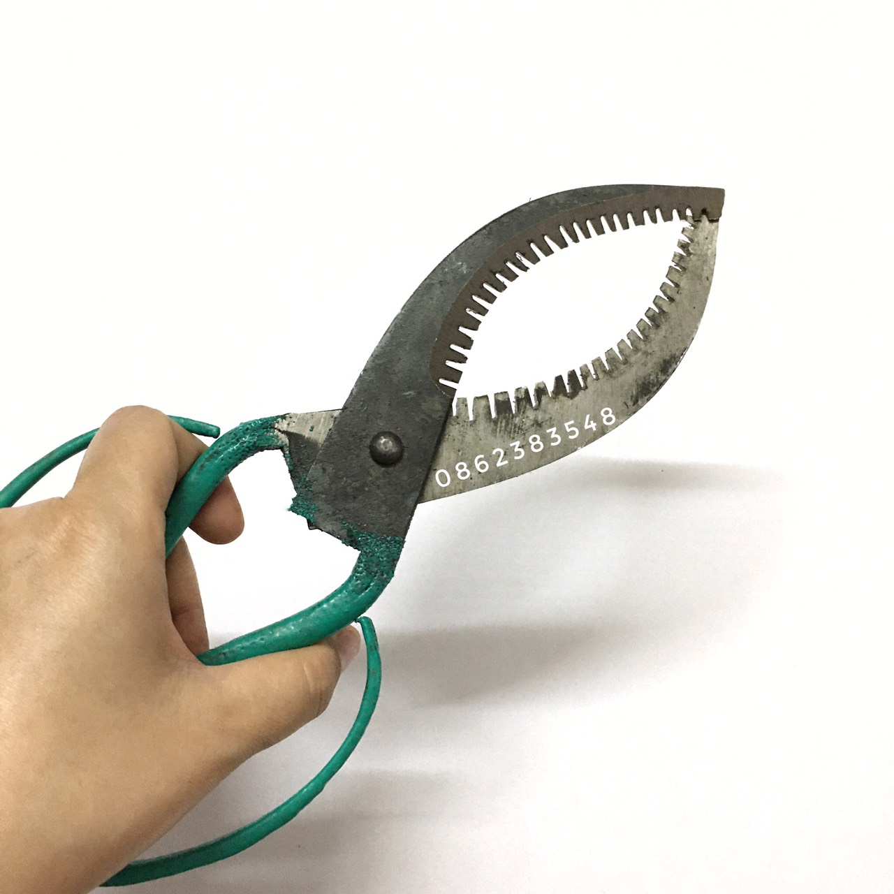 Kéo khoanh vỏ cây thân cây lưỡi kéo răng cưa và lưỡi mịn