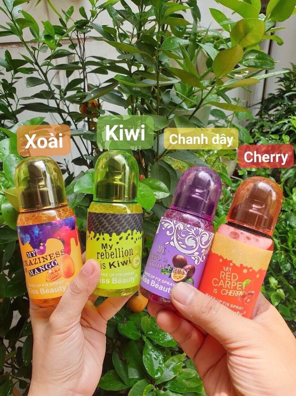 Xịt khóa trang điểm tốt cho chị em vị trái cây Kiss beauty siêu cute