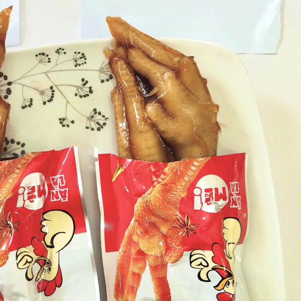 Combo 20 gói chân gà tứ xuyên loại 2 chân 1 gói, chân vừa 60-70g/gói, chân gà cay midass