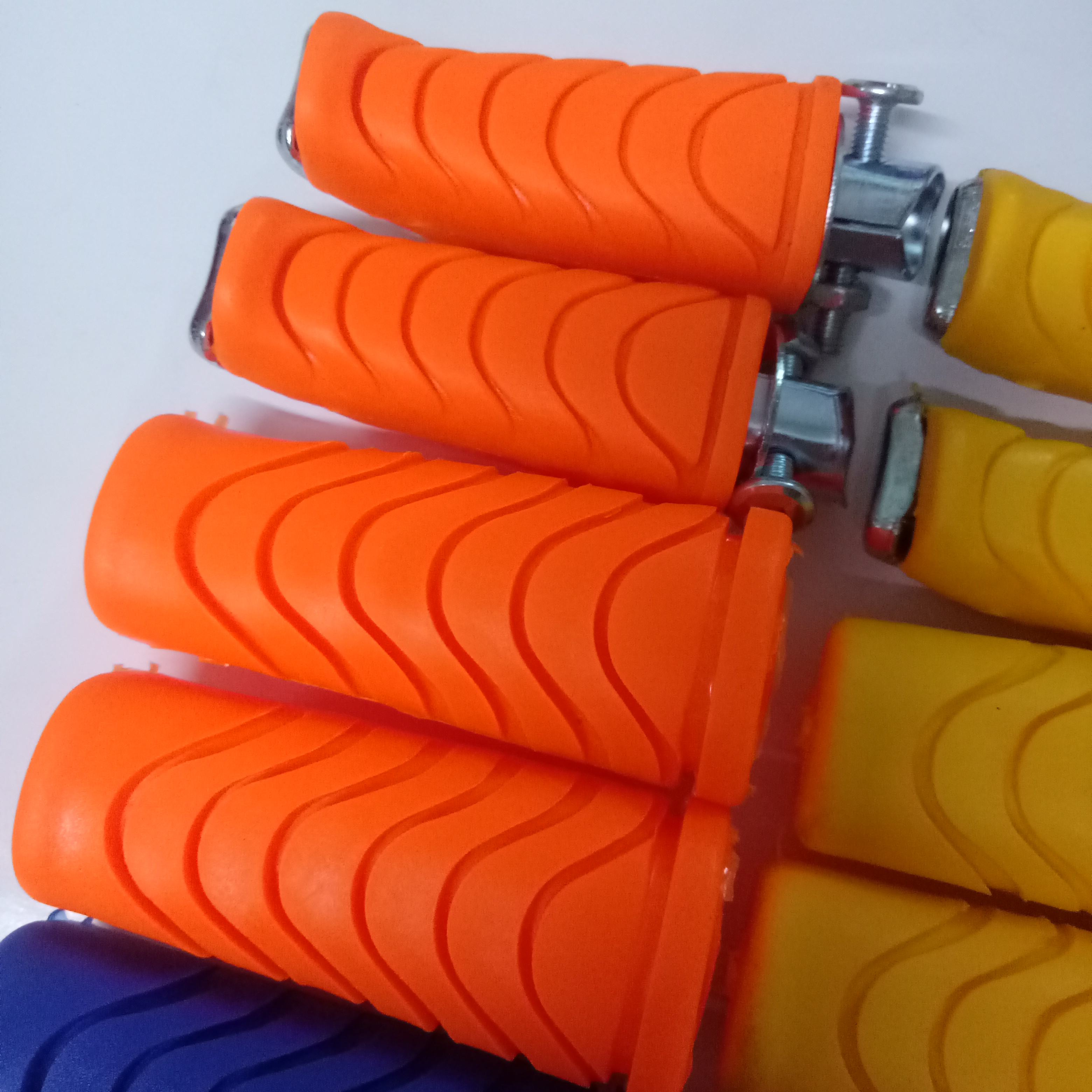 BỘ GÁC CHÂN TRƯỚC VÀ SAU KIỂU WAVE S MÀU CAM