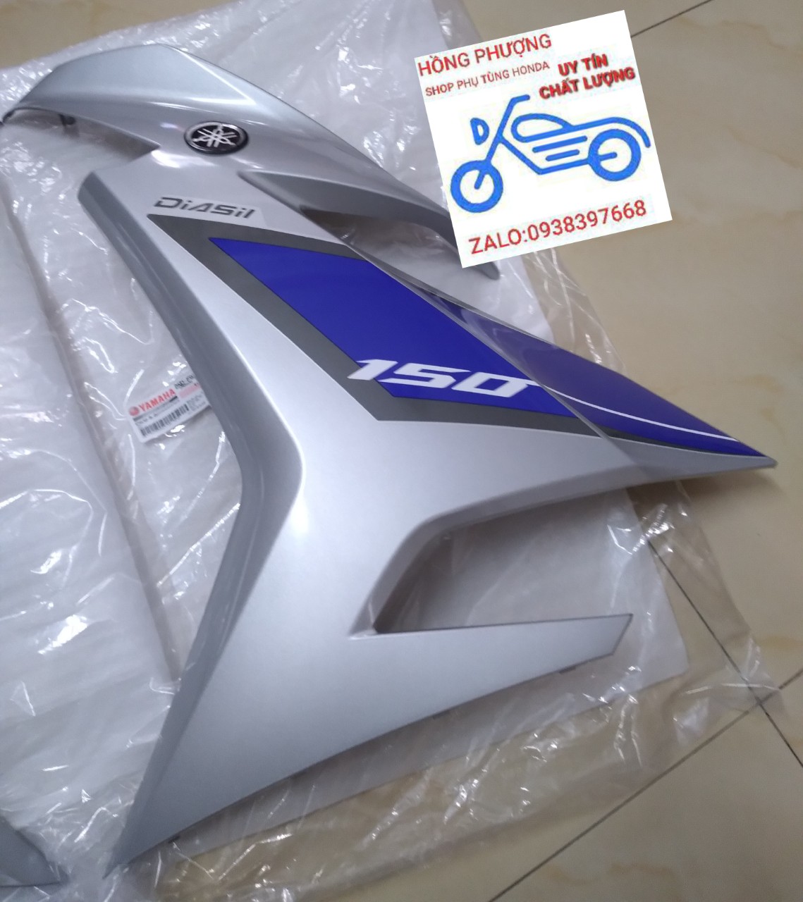 [HCM]MỘT CÁNH YẾM PHẢI EXCITER 150 MÀU BẠC ZIN CHÍNH HÃNG YAMAHA