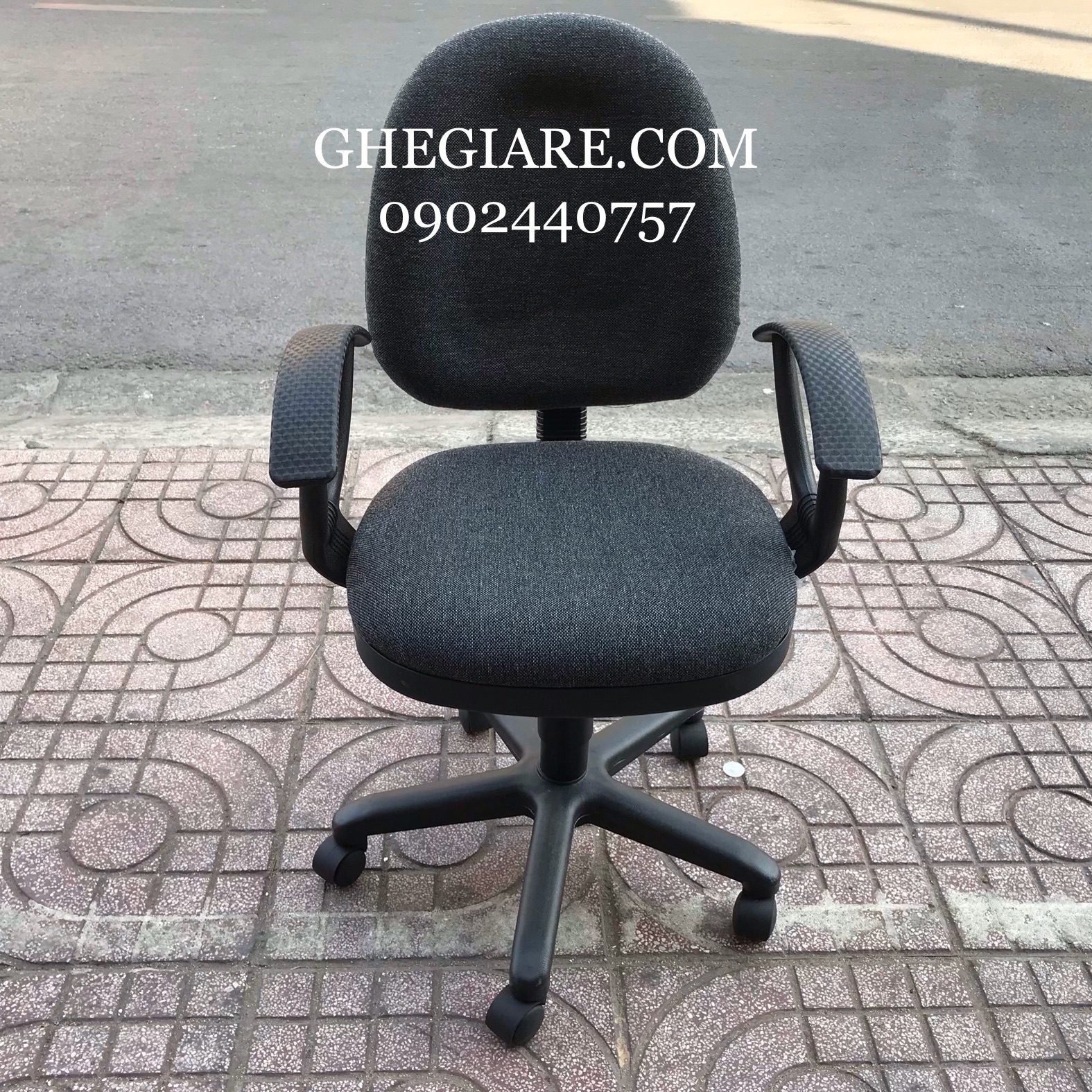 [HCM]Ghế xoay lưng bầu có tay