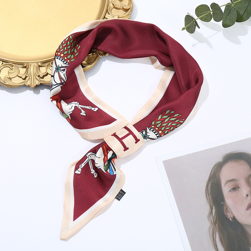 Khăn lụa hoạ tiết kiểu chéo cổ dễ thương bandana lụa quàng cổ kvc 15x75cm thy thy store