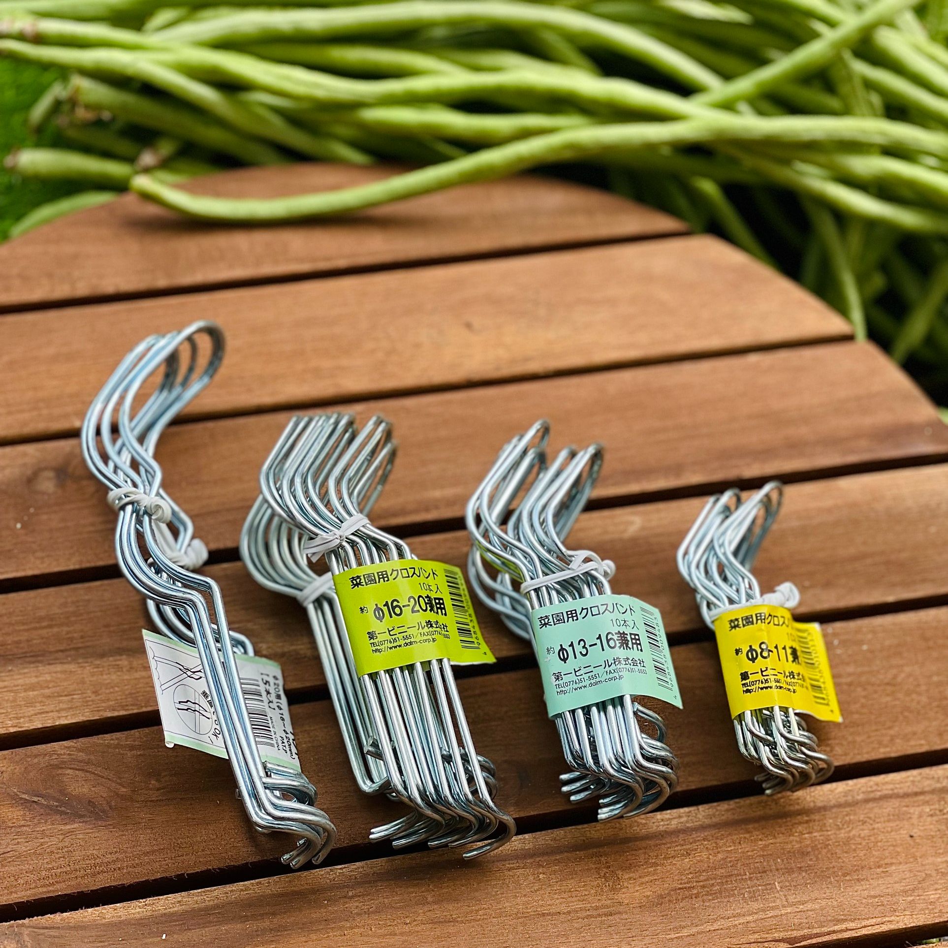 10 kẹp sắt dùng làm giàn leo đủ size ống thép bọc nhựa